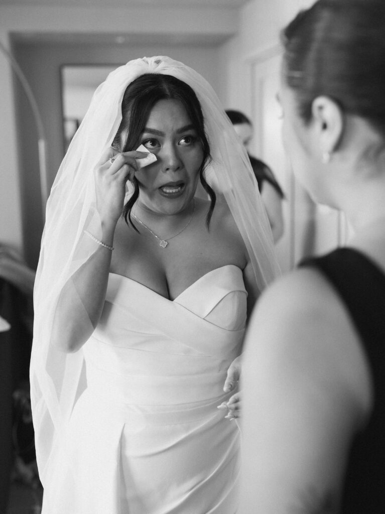 emotional bride, chicago bride, bridal moments, bridal look, luxury chicago weddings